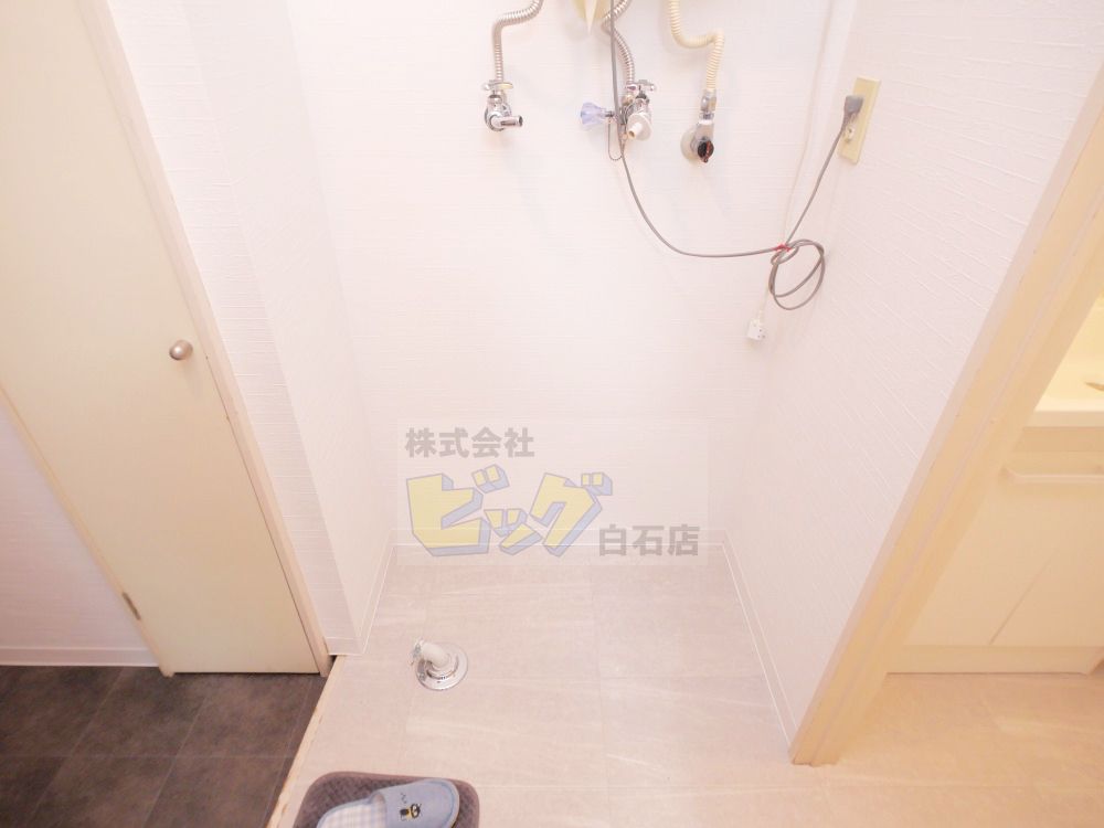 その他　室内洗濯機置き場完備しています♪