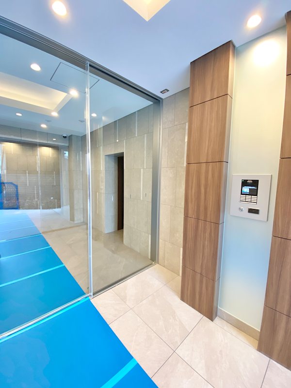 エントランス　オートロック