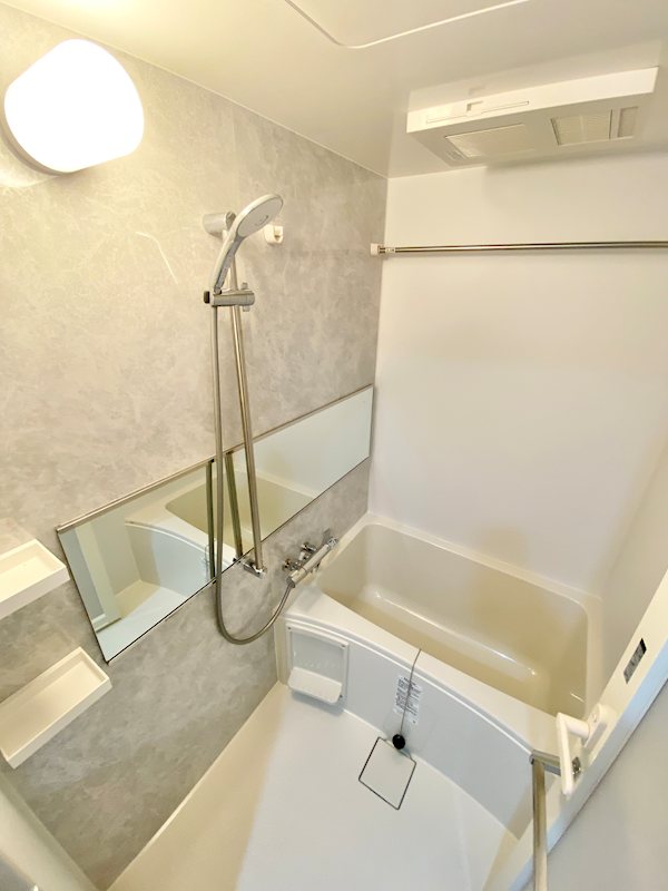 バス・シャワールーム　浴室乾燥機付