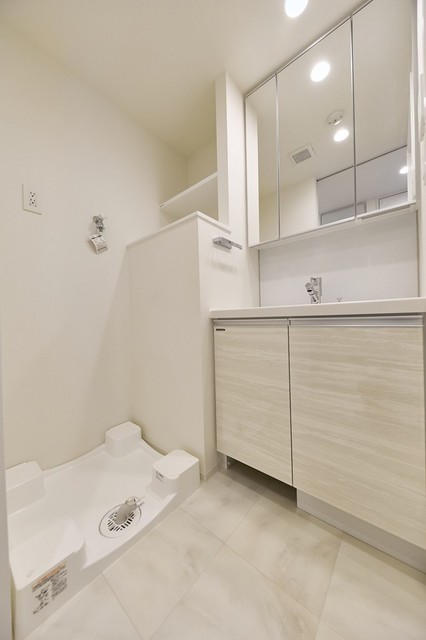 洗面設備　※写真は同タイプ住戸です。