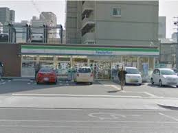 コンビニ　ファミリーマート 桜川二丁目店（コンビニ）まで374m
