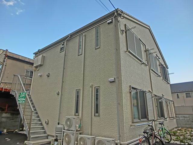 建物外観　２０１２年築　２沿線利用可。