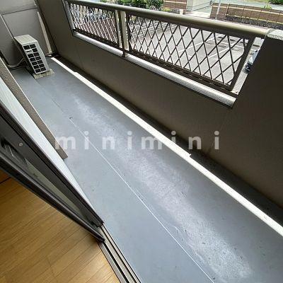 バルコニー　※写真は別号室のものですので現状優先させていただきます。