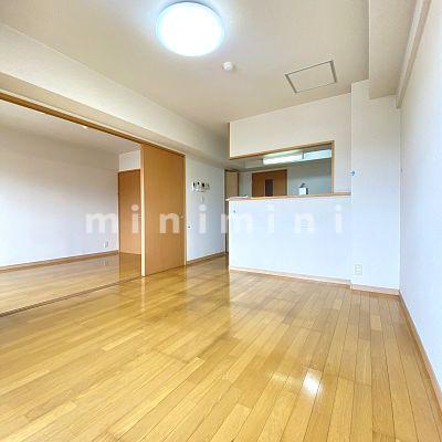 居室・リビング　※写真は別号室のものですので現状優先させていただきます。