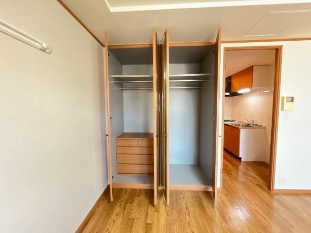 収納　クローゼット