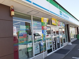 コンビニ　ファミリーマート玉村福島店（コンビニ）まで1800m
