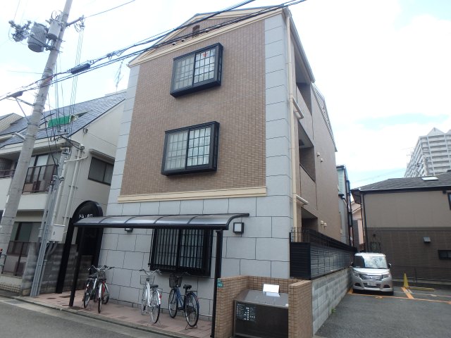 建物外観　外観は落ち着いています