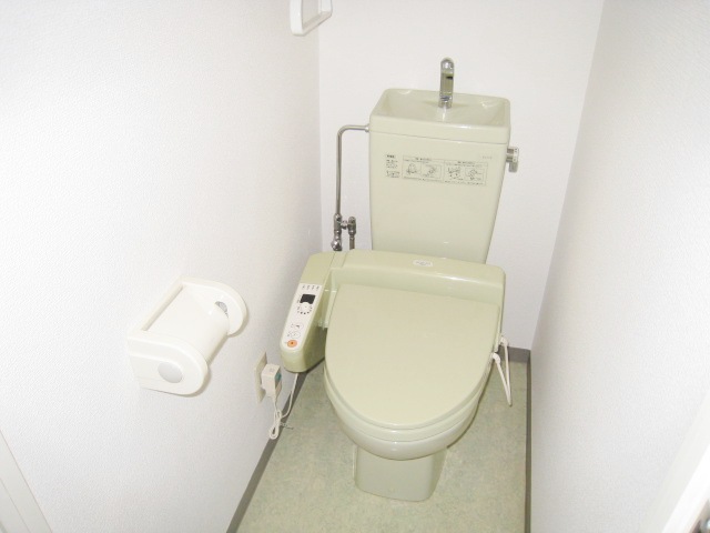 トイレ　同物件別号室