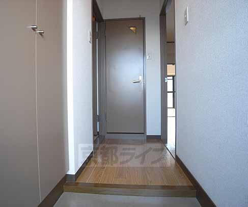 玄関　収納もございます