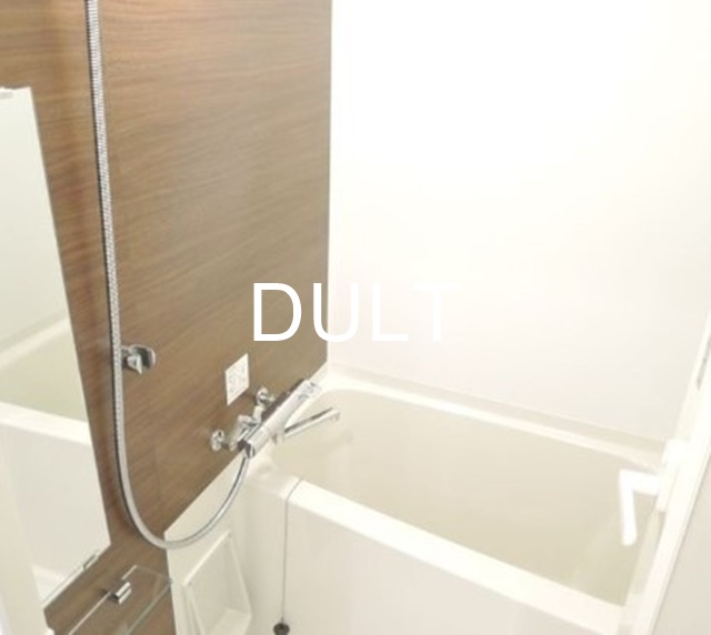 バス・シャワールーム　バスルームです。