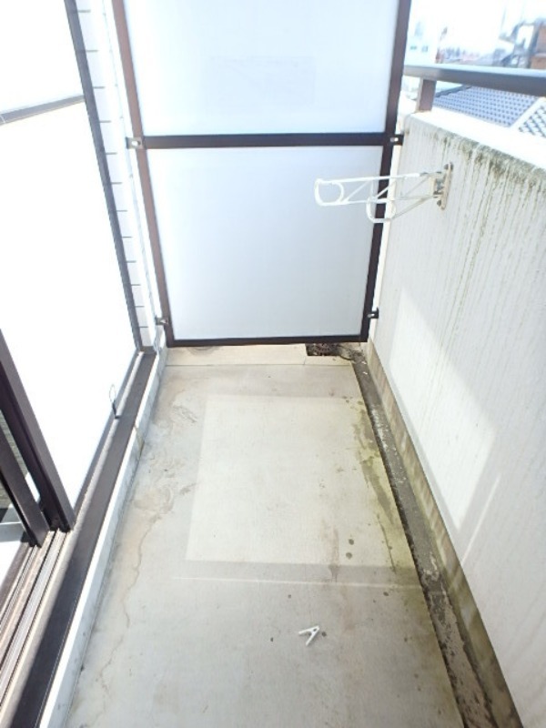 バルコニー　図面と現状に相違がある場合には現状を優先