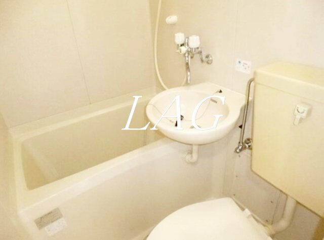バス・シャワールーム　お風呂です。