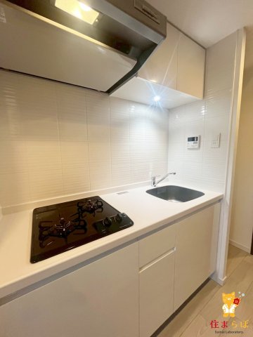 キッチン　「ただの部屋探しじゃない。“あなたの暮らし”探しです。」