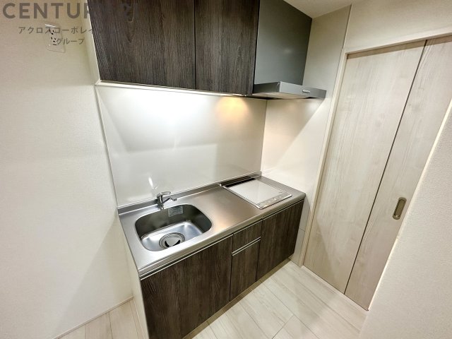 キッチン　２口IHコンロ付きのシステムキッチン♪