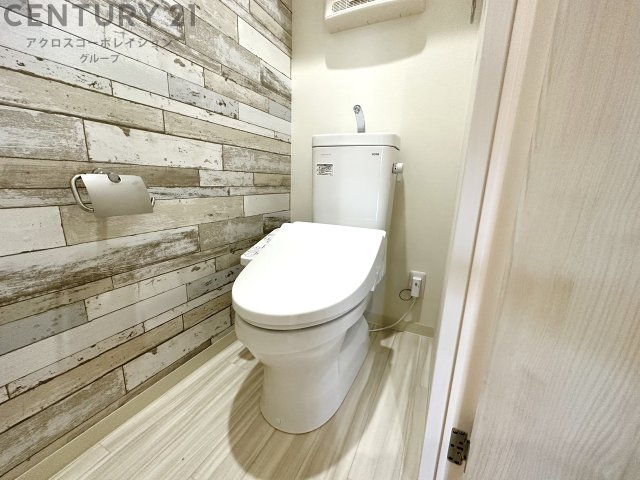 トイレ　ウォシュレット付きのトイレです♪