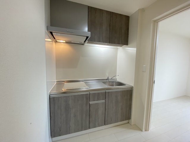 キッチン　コンパクトなキッチンで掃除もラクラク