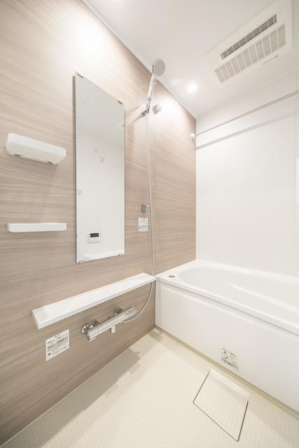 バス・シャワールーム　※写真は同タイプ住戸です。