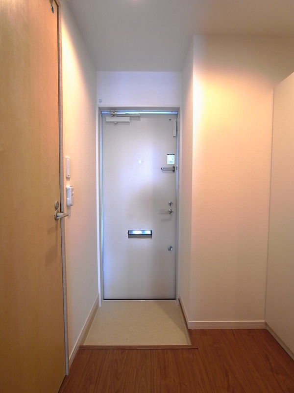 玄関　明るい玄関です