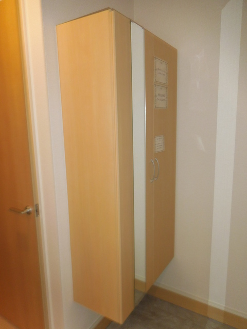 玄関　下駄箱です。