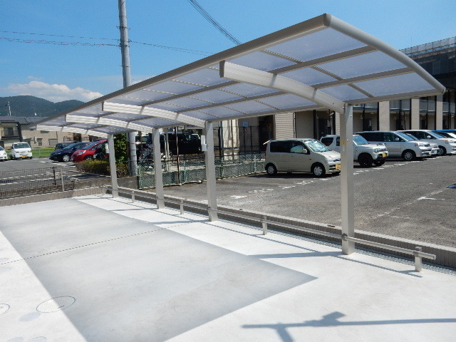 駐車場　駐輪場です