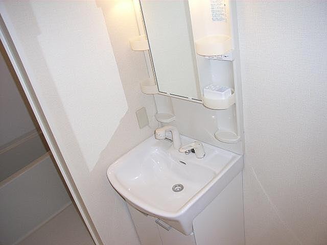 洗面設備　（別タイプ参考写真）スプルス板橋　板橋区板橋1