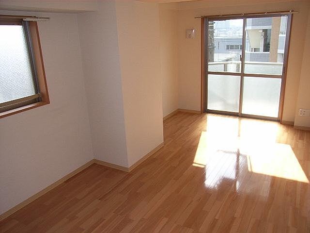 居室・リビング　（別タイプ参考写真）スプルス板橋　板橋区板橋1