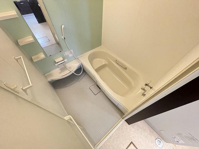 バス・シャワールーム　浴室