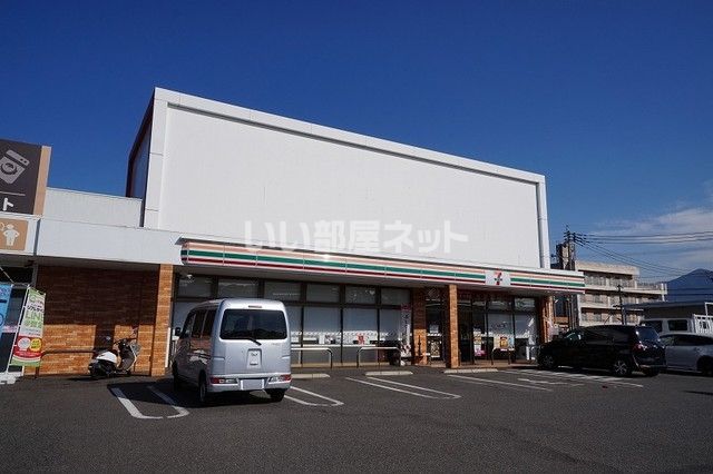 コンビニ　セブンイレブン直方知古店（コンビニ）まで2096m