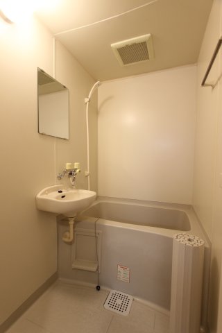 バス・シャワールーム　参考写真です。現況優先。