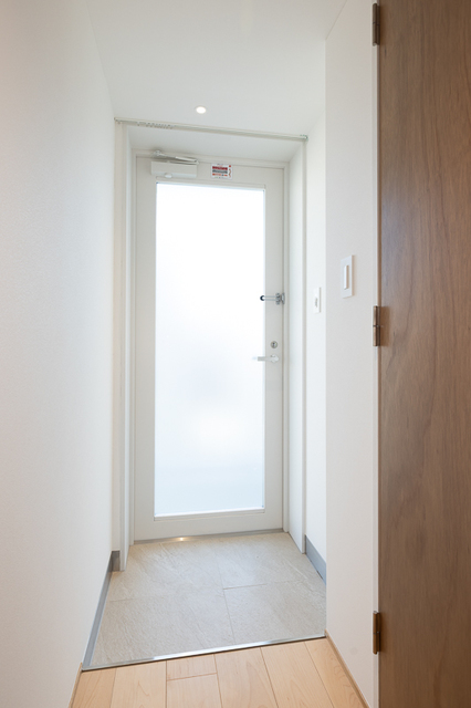 玄関　※写真は同タイプ住戸です。