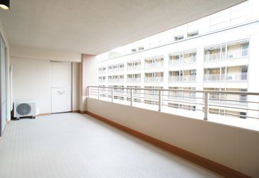 バルコニー　※別部屋の参考写真です。
