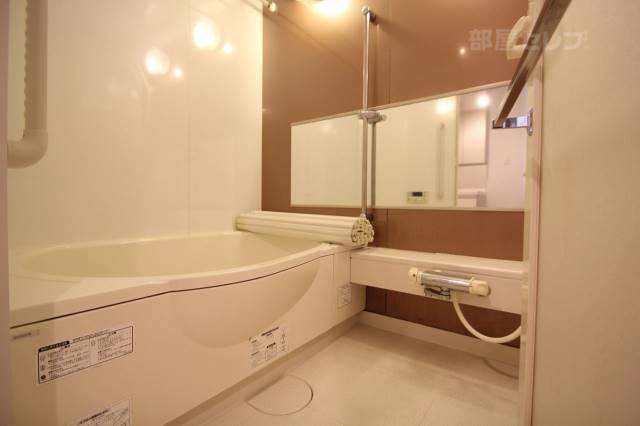 バス・シャワールーム　お風呂で癒されて下さい。