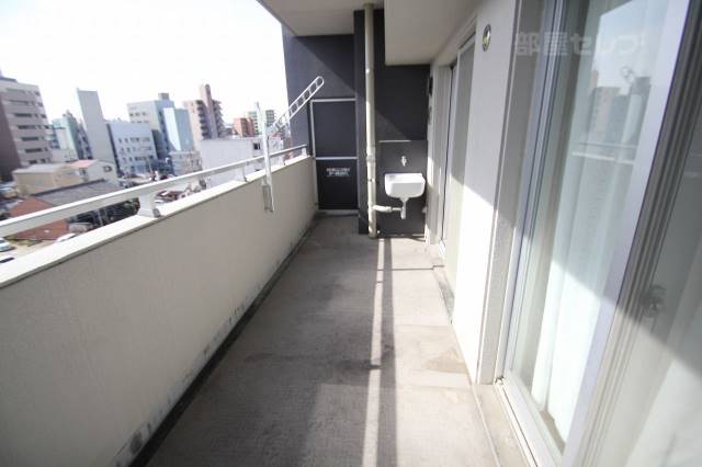 バルコニー　日当たり良好です。