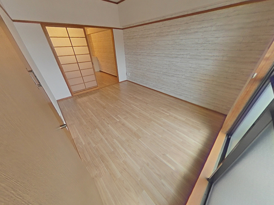 居室・リビング　※別号室の写真です。