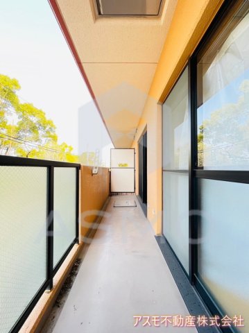 バルコニー　同マンション別部屋　参考写真