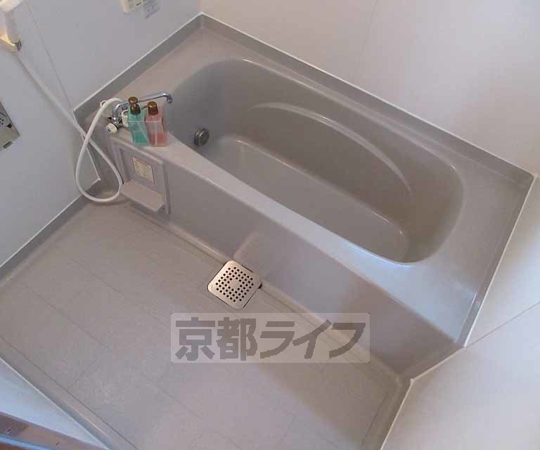 バス・シャワールーム　ゆったりバスルーム！