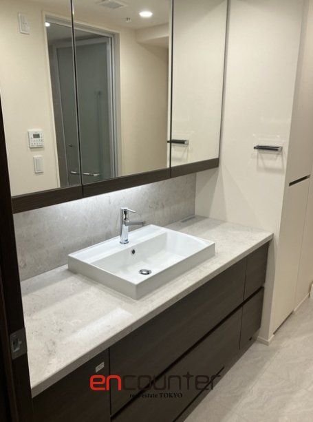 洗面設備　※同マンション別室参考写真