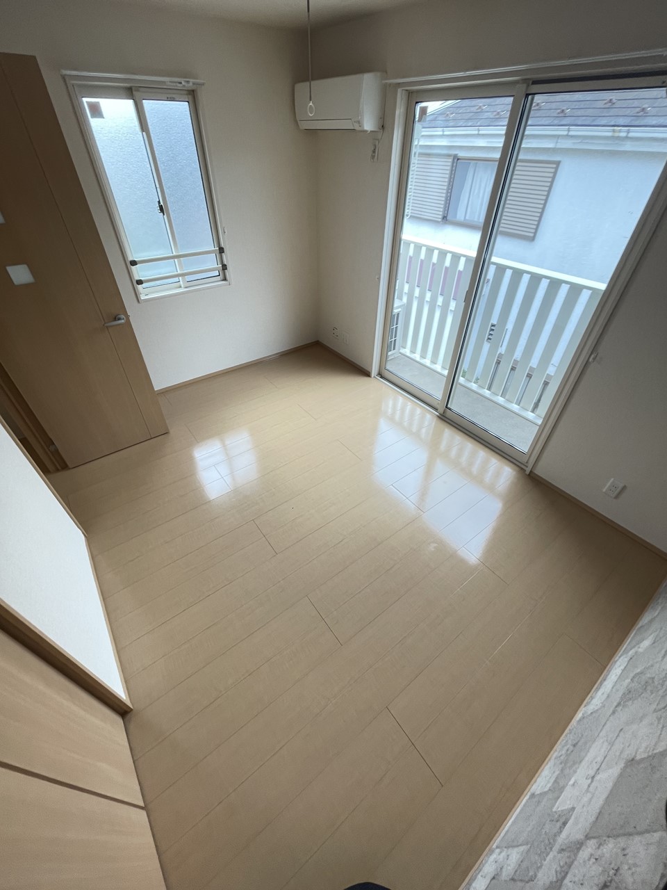 居室・リビング　※同物件、別部屋になります。