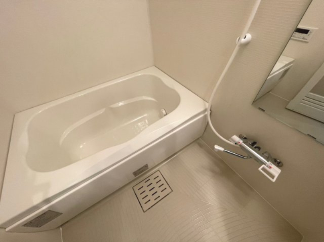 バス・シャワールーム　詳細は、RISUMO江坂本店→06-6155-7137まで♪