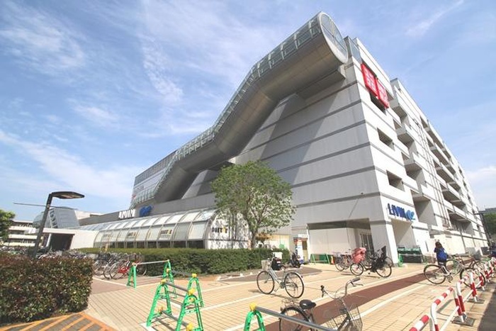 ショッピングセンター　リヴィン（ショッピングセンター）まで1000m