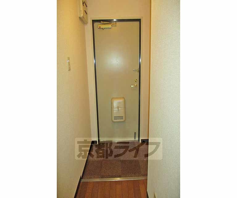 玄関　２つに分かれているので使いやすいです