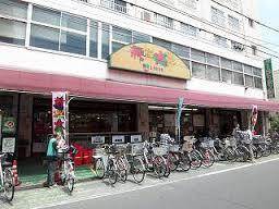 スーパー　ユータカラヤ東武練馬店（スーパー）まで434m