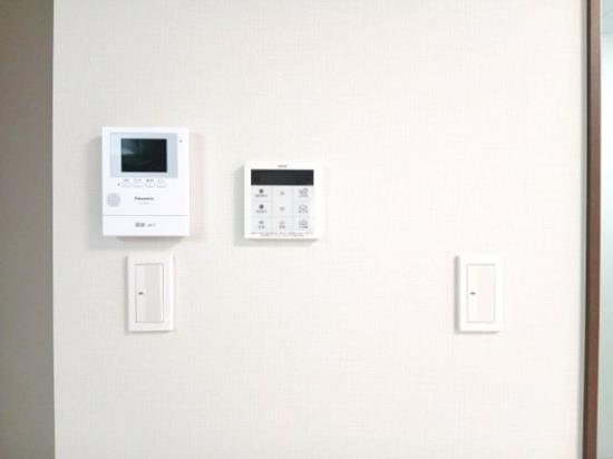 セキュリティ　モニタ付インターホン