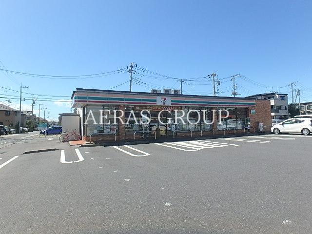 コンビニ　セブン-イレブン 越谷七左町７丁目店（コンビニ）まで584m