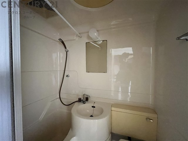 洗面設備　浴室内に洗面台付き！
