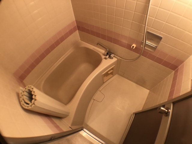 バス・シャワールーム　バストイレ別でおすすめです☆