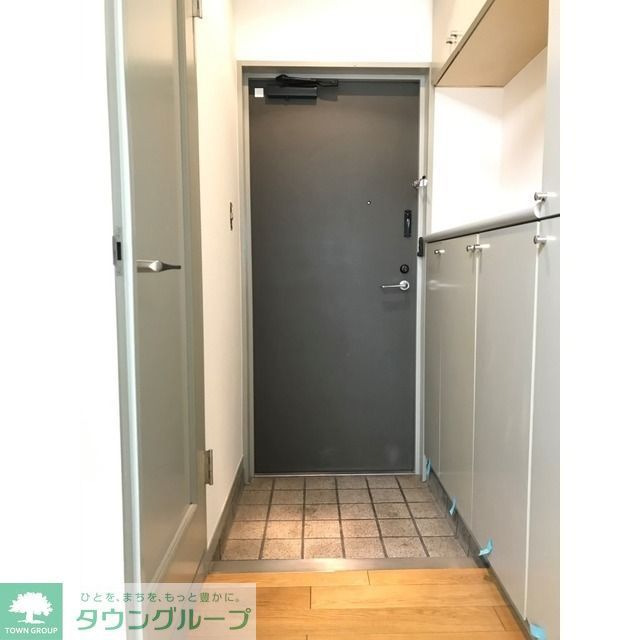 玄関　お部屋探しは株式会社　タウンハウジング　までお気軽にお問合…