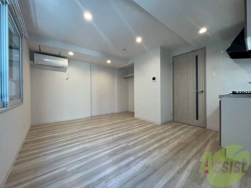 居室・リビング　広々としたリビングですね。使い勝手がよさそうですね！