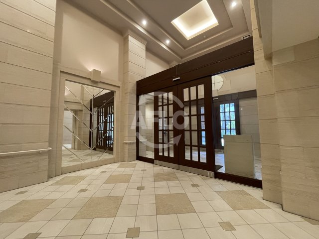 エントランス　リバーガーデン福島木漏れ日の丘CD棟　エントランス