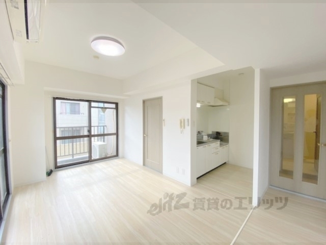 居室・リビング　リビング